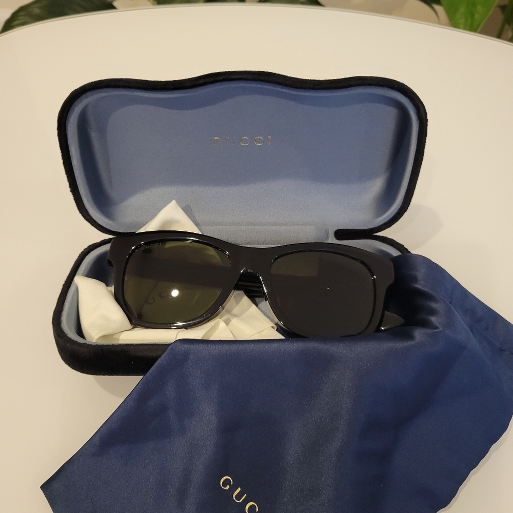 Gucci sunglasses